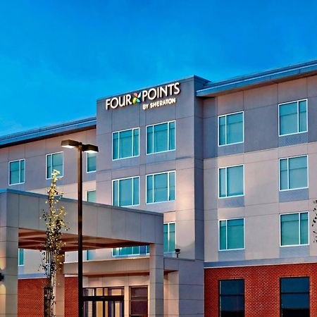 ניסקו Four Points By Sheraton Edmonton International Airport מראה חיצוני תמונה