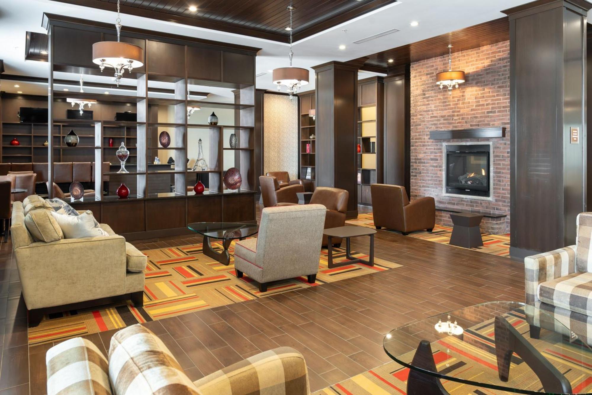 ניסקו Four Points By Sheraton Edmonton International Airport מראה חיצוני תמונה