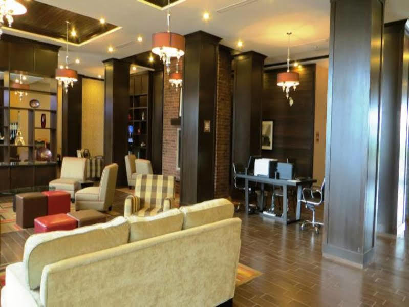 ניסקו Four Points By Sheraton Edmonton International Airport מראה חיצוני תמונה